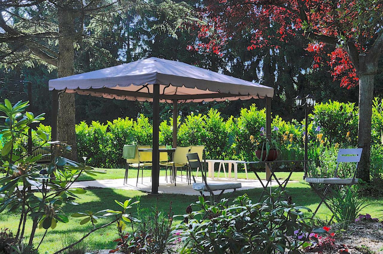 Au Jardin De Lisa Bed & Breakfast Cherreau Eksteriør bilde